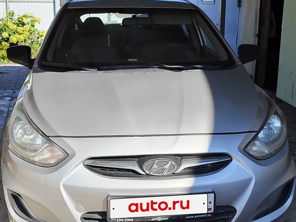 2012 Hyundai Solaris I, серый, 780000 рублей - вид 3