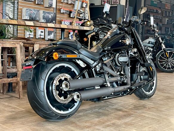 2020 Harley-Davidson Fat Boy, чёрный, 3500000 рублей - вид 6