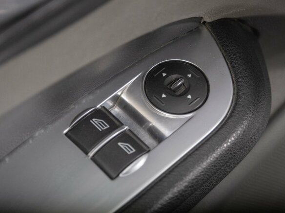 2010 Ford Focus II Рестайлинг, серый, 399000 рублей - вид 7