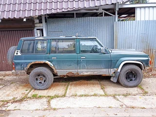 1992 Nissan Patrol IV (Y60), зелёный, 590000 рублей, вид 3