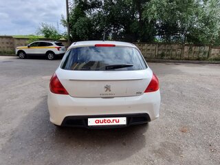 2011 Peugeot 308 I Рестайлинг, белый, 520000 рублей, вид 3