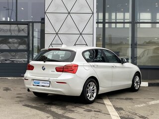 2017 BMW 1 серии 118i II (F20/F21) Рестайлинг 2, белый, 1339000 рублей, вид 5