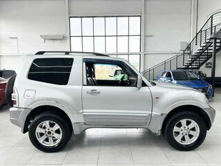 2002 Mitsubishi Pajero III, серебристый, 749000 рублей, вид 4