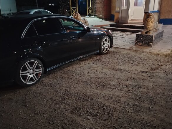 2011 Mercedes-Benz E-Класс 200 5G-Tronic IV (W212, S212, C207), чёрный, 1450000 рублей - вид 3