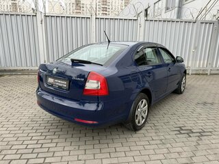 2011 Skoda Octavia II (A5) Рестайлинг, синий, 825000 рублей, вид 4
