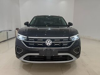 2023 Volkswagen Tayron I Рестайлинг, чёрный, 2850000 рублей, вид 1