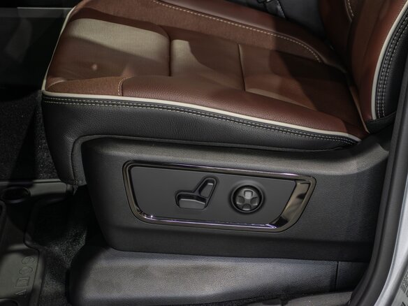 2026 Ram 1500 Crew Cab eTorque V Рестайлинг, серебристый, 11300000 рублей - вид 25