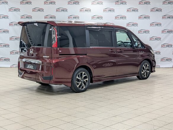 2018 Honda Stepwgn Spada V Рестайлинг, красный, 2599000 рублей - вид 5
