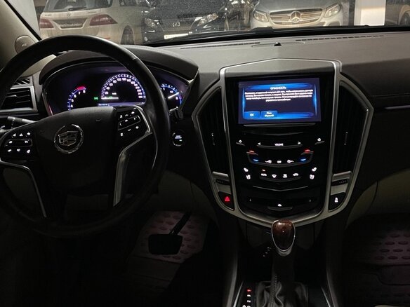 2014 Cadillac SRX II Рестайлинг, красный - вид 4
