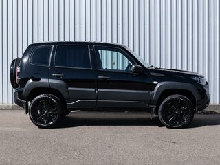 2023 Lada (ВАЗ) Niva Travel I, чёрный, 1079000 рублей, вид 5