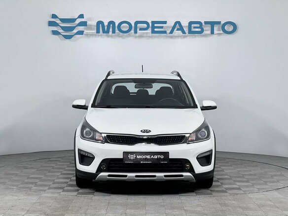2018 Kia Rio X-Line IV, белый, 1550000 рублей - вид 1