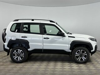 2026 Lada (ВАЗ) Niva Travel I Рестайлинг, белый, 1772000 рублей, вид 4