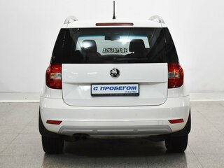 2014 Skoda Yeti I Рестайлинг, белый, 1095000 рублей, вид 3
