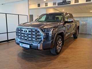 Toyota Tundra Crew Max CrewMax III