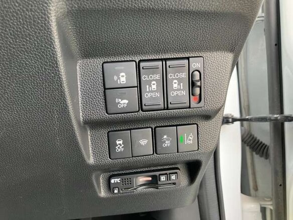 2019 Honda Freed II, белый, 1140000 рублей - вид 19