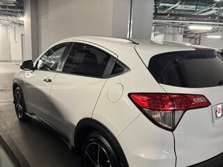 2021 Honda Vezel I Рестайлинг, белый, 2079000 рублей, вид 4