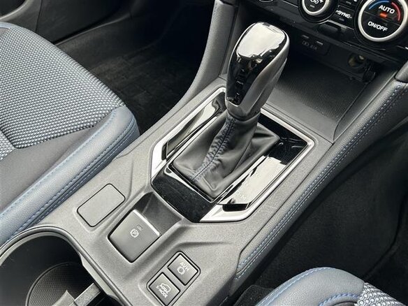 2022 Subaru XV II Рестайлинг, белый, 1382000 рублей - вид 15