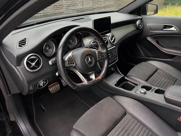 2015 Mercedes-Benz GLA 250 I (X156), чёрный, 1875000 рублей