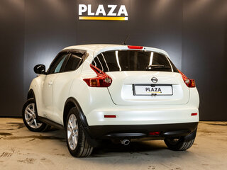 2011 Nissan Juke I, белый, 1185000 рублей, вид 3