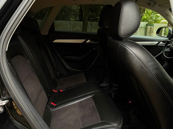 2017 Audi Q3 I (8U) Рестайлинг, чёрный, 2000000 рублей - вид 15