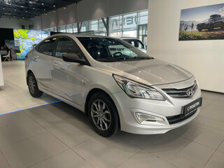 2014 Hyundai Solaris I Рестайлинг, серебристый, 939000 рублей, вид 3