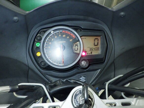 2011 Suzuki GSX 1250 FA, белый, 595000 рублей - вид 8