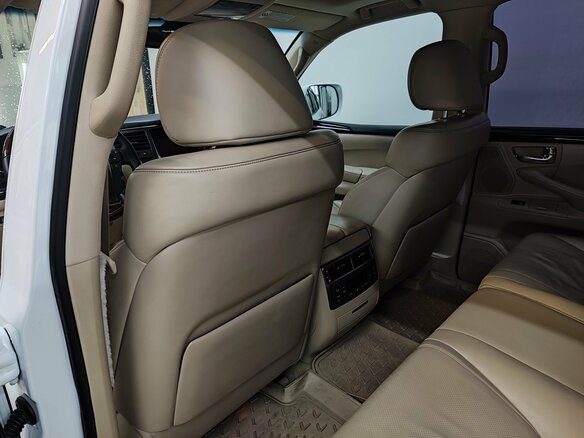 2009 Lexus LX 570 III, белый, 3200000 рублей - вид 18