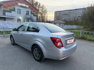 2012 Chevrolet Aveo II, серый, 650000 рублей, вид 2