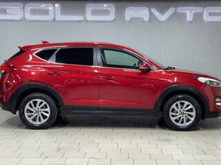2017 Hyundai Tucson III, красный, 2170000 рублей, вид 4