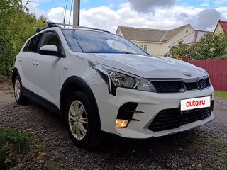2021 Kia Rio X IV Рестайлинг, белый, 1650000 рублей, вид 1