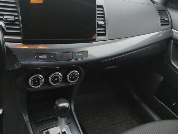 2008 Mitsubishi Lancer X, белый, 790000 рублей - вид 9
