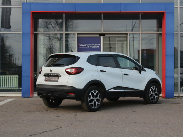 2018 Renault Kaptur I, белый, 850000 рублей - вид 2