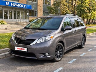 2012 Toyota Sienna III, серый, 2350000 рублей, вид 1