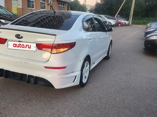 2015 Kia Rio III Рестайлинг, белый, 420000 рублей, вид 3