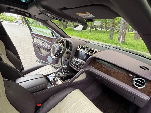 2021 Bentley Bentayga I Рестайлинг, фиолетовый, 19300000 рублей - вид 22