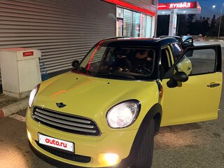 2012 Mini Countryman Cooper I, жёлтый, 750000 рублей, вид 1