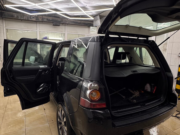 2014 Land Rover Freelander II Рестайлинг 2, чёрный, 1470000 рублей - вид 15