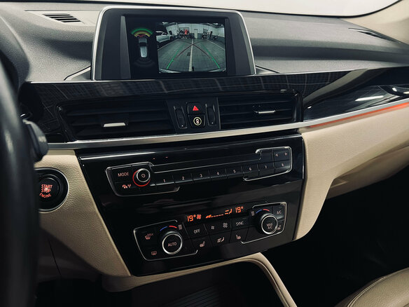 2018 BMW X1 18d sDrive II (F48), бежевый, 2180000 рублей - вид 18