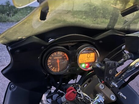 2006 Suzuki Bandit 1200, чёрный, 330000 рублей, вид 3