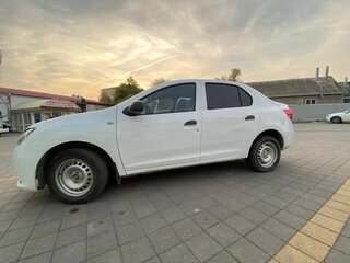 2017 Renault Logan II, белый, 320000 рублей, вид 4