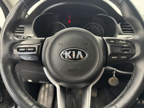 2017 Kia Rio X-Line IV, чёрный - вид 13