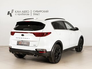 2021 Kia Sportage IV Рестайлинг, белый, 2530600 рублей, вид 3