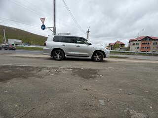 2011 Lexus LX 570 III, серебристый, 3850000 рублей, вид 5