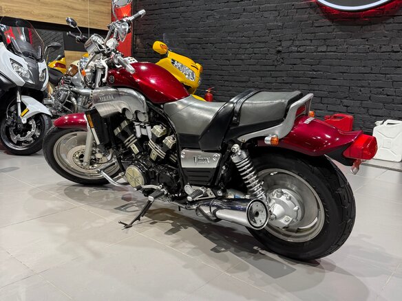 1997 Yamaha V-Max 1200, красный, 365000 рублей - вид 9