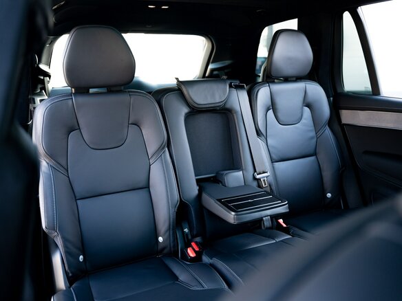2026 Volvo XC90 B5 II Рестайлинг 2, чёрный, 10100000 рублей - вид 36
