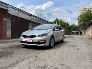 2017 Kia Ceed II Рестайлинг, серебристый, 1365000 рублей, вид 5