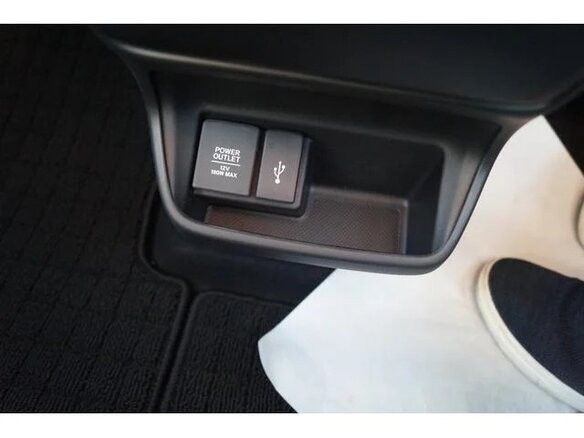 2023 Honda Freed II Рестайлинг, белый, 1469700 рублей - вид 19