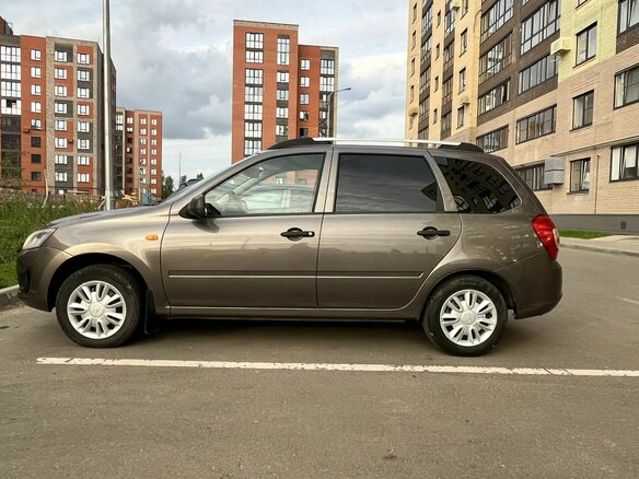 2015 Lada (ВАЗ) Kalina II, коричневый, 420000 рублей