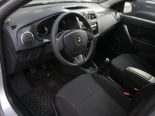 2015 Renault Logan II, серый, 745000 рублей, вид 5