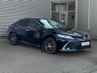 2019 Toyota Camry VIII (XV70), чёрный, 2950000 рублей, вид 3